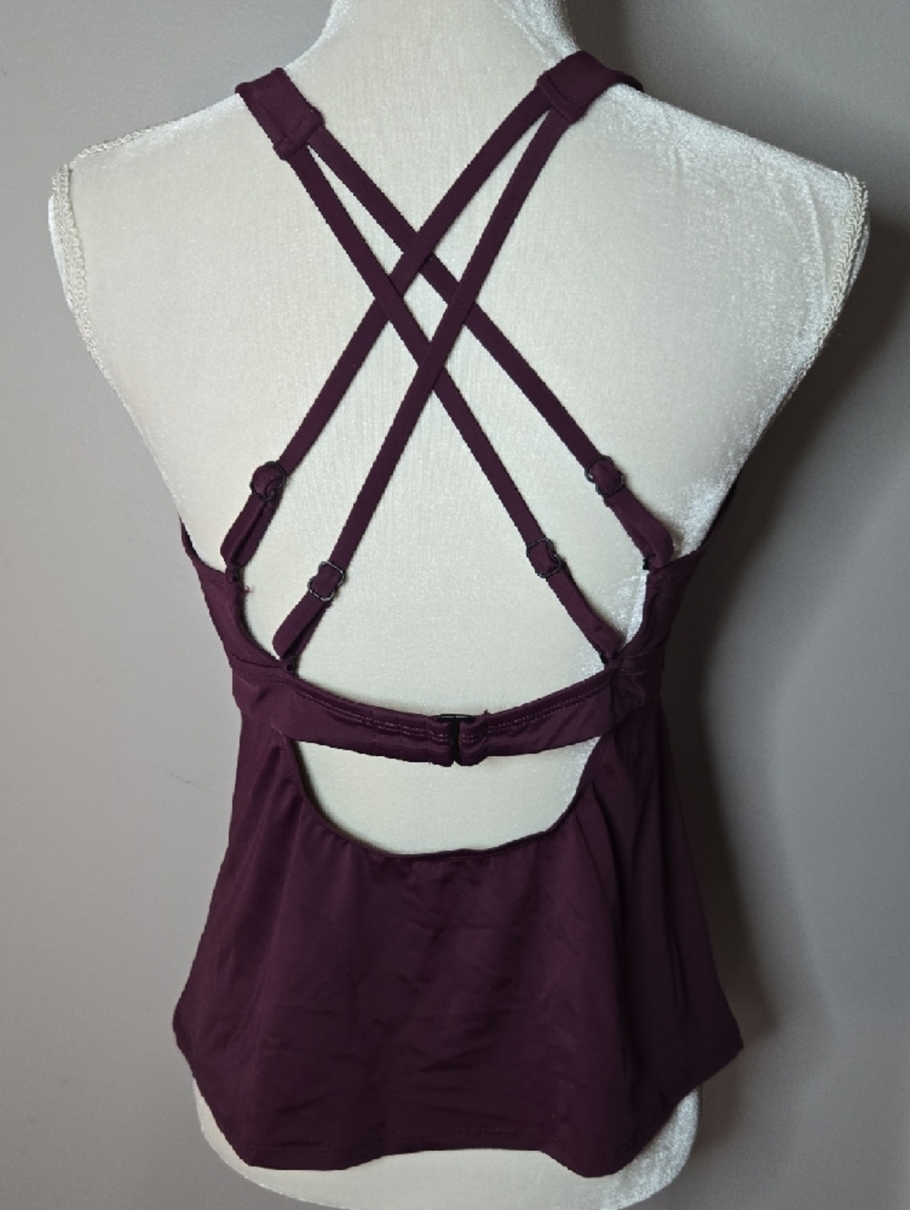 Title Nine Women 36DD Deep Plum Multi Adjustable Strap Tankini Swim Top - Picture 3 of 7